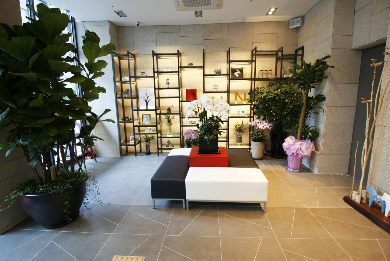 Seoul N Guesthouse Dongdaemoon Bagian luar foto